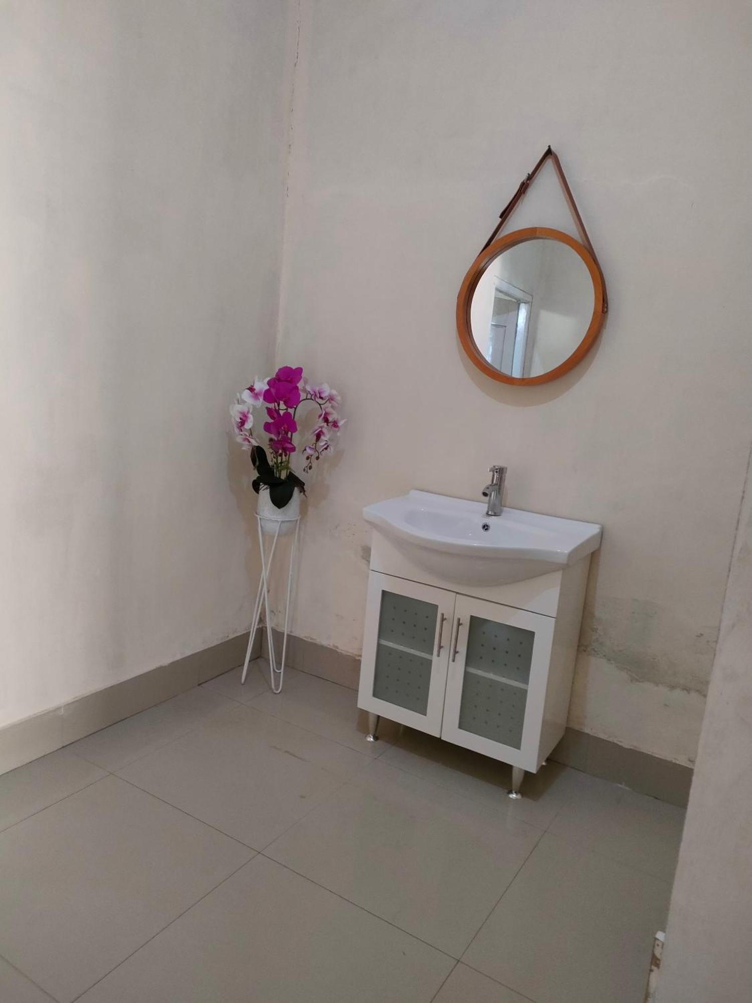 Pineapple Guest House Гили-Эйр Экстерьер фото