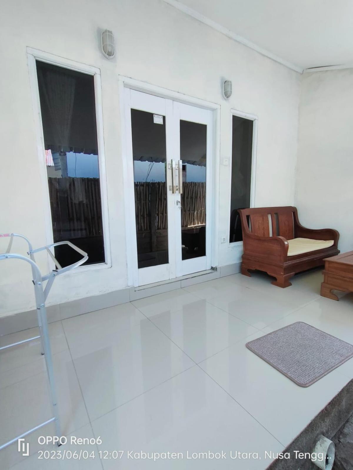 Pineapple Guest House Гили-Эйр Экстерьер фото